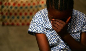 Congo-rape-victim-shields-007